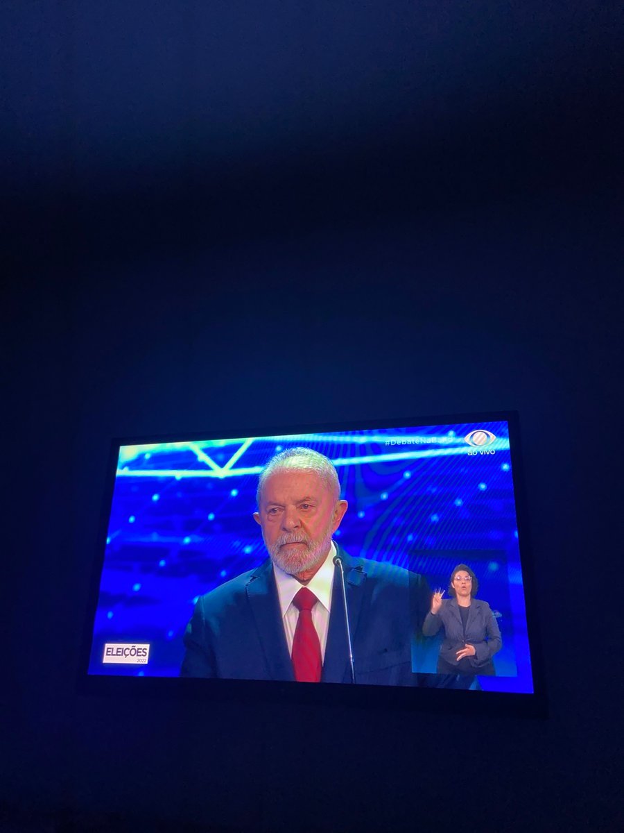 briella023's tweet photo. Pra cima deles LULALIVRE#debatenaband https://t.co/NyQaTub4Hg