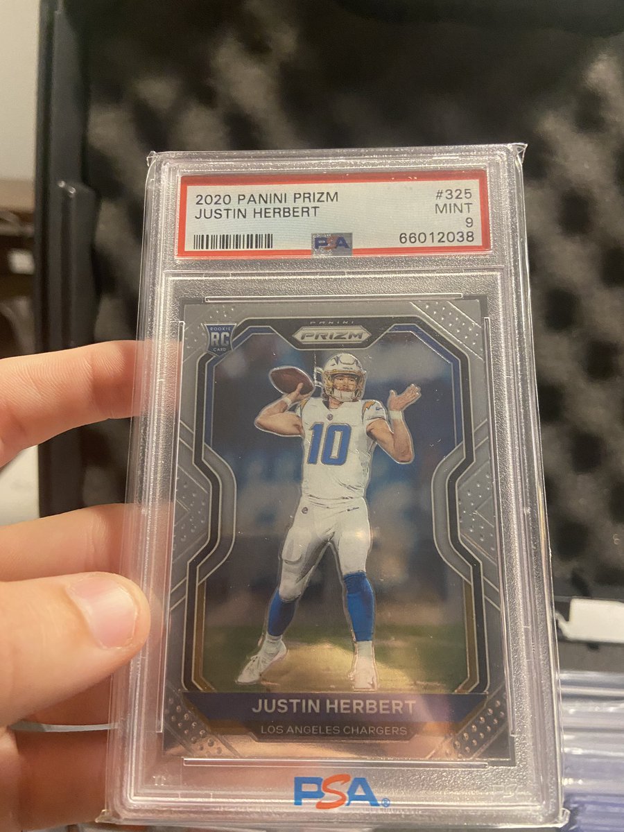The_Card_Kid21's tweet photo. Take this $70 https://t.co/JiJdfeMvsb