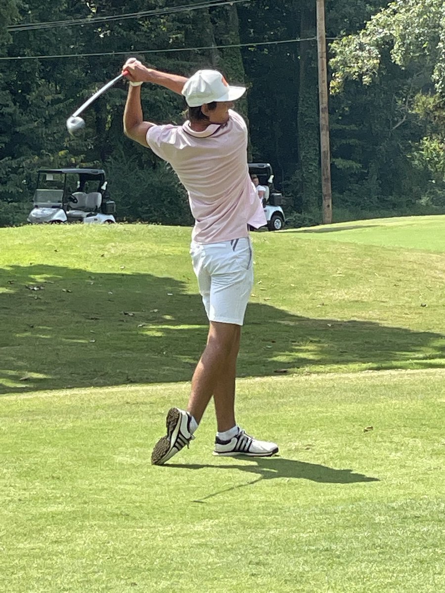 LukeSbardella's tweet photo. Played in the pine lake junior club championship finished 2nd lost in a playoff! On to the next tournament https://t.co/H2a7ruIEBH