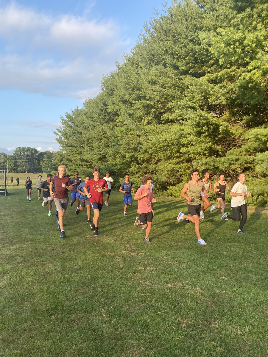 WT_XC's tweet photo. Welcome back runners! We’re excited to announce the launch of the 2022-2023 cross country preseason! Have fun, and we hope to see you grow! 🏃‍♀️🏃🏃‍♂️ #BackToSchool https://t.co/Rpk5guUJUL