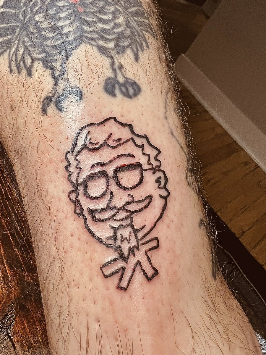 Kyle_Oppold's tweet photo. Tonight my buddy Joe gave me a tattoo of Mr. Sanders himself. @badsandwich  looked on with approval! https://t.co/pjJ1IGkiKQ