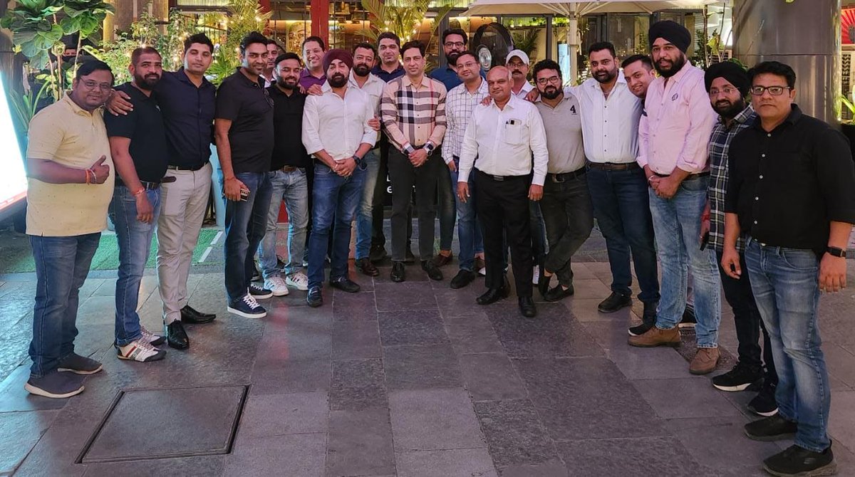 AimraIndia's tweet photo. Team #aimra Delhi NCR rolling, connected with team @realmeIndia on festival preparations seeking solutions to ongoing trade challenges.
They are fully Energised to ensure product availability, pricing, &amp; best offers for customers.@MadhavSheth1 @nakradeepak @NisarNayak https://t.co/0Bn3FOkCZX