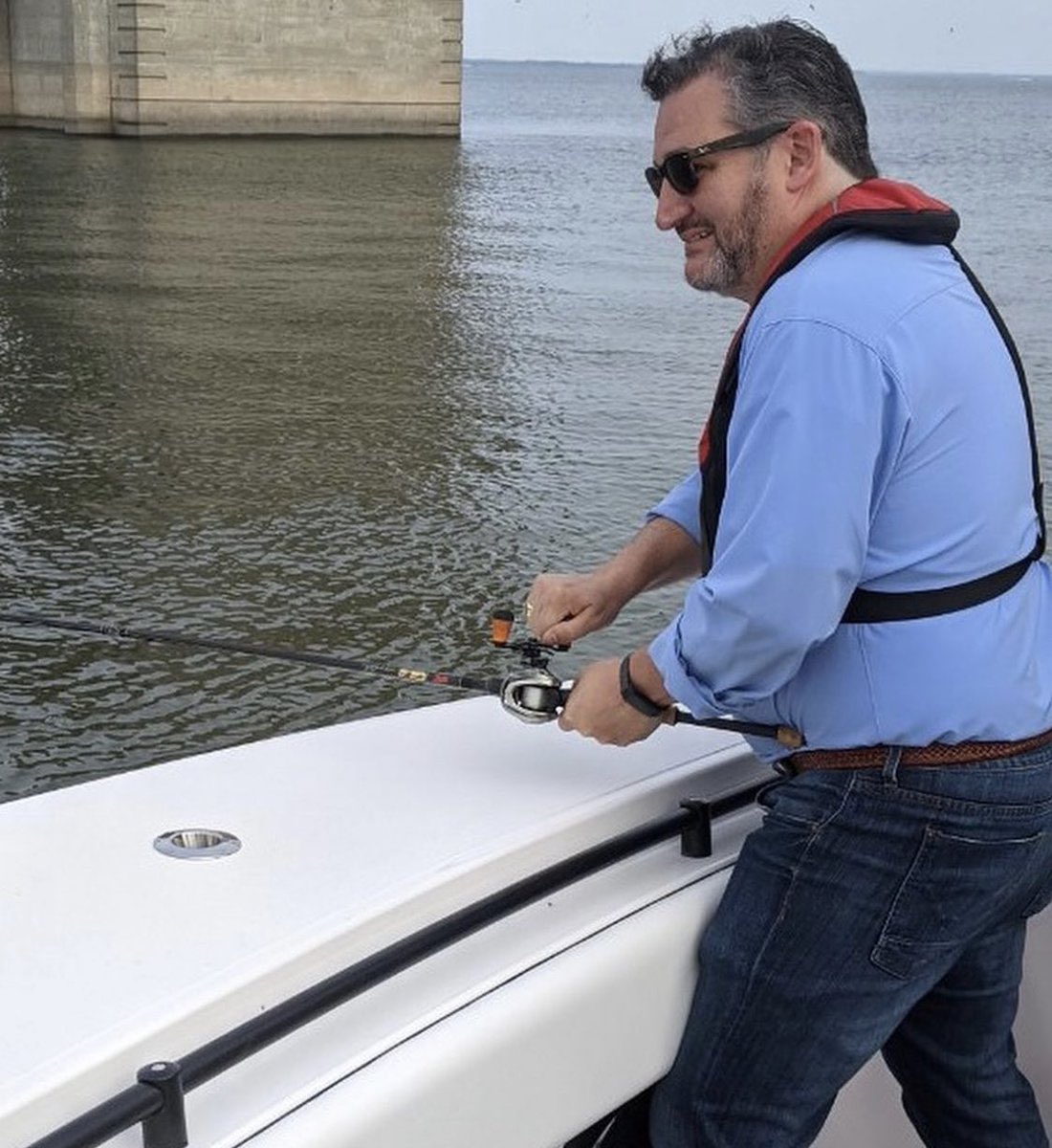 MysterySolvent's tweet photo. What is Ted Cruz Fishing for? https://t.co/ItNw5zcJKL
