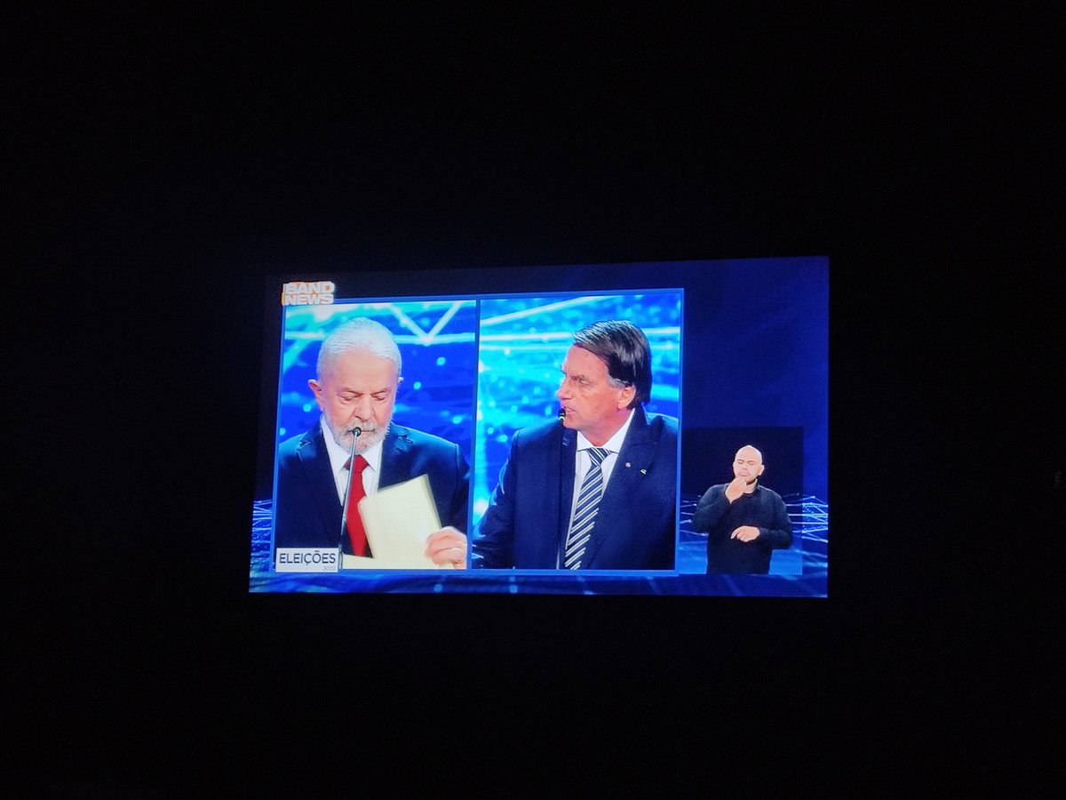 andre__carneiro's tweet photo. Acompanhando o #DebateNaBand https://t.co/wXwZg0H3Ej