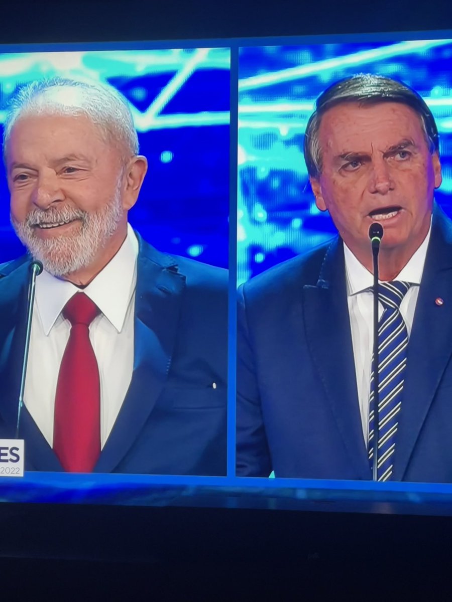 renatajbarreto's tweet photo. Bolsonaro falando da corrupção na Petrobras. A cara do Lula: https://t.co/jGfFcbq85R