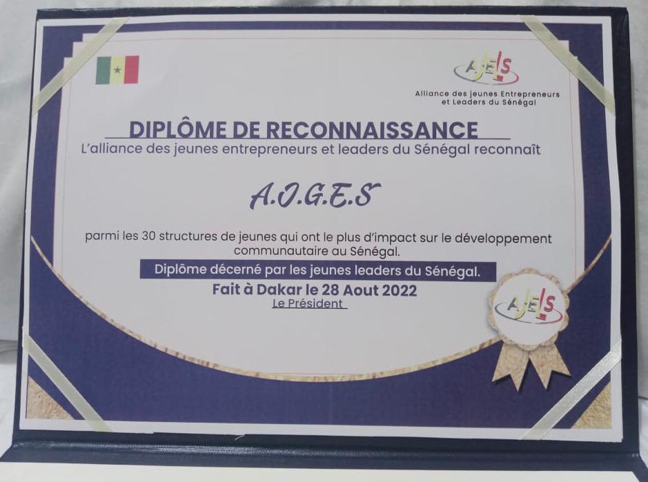 Ajges01's tweet photo. The Association of Young Geologists and Environmentalists of Senegal has just been recognized as one of the structures that have the most impact on community development in Senegal. 
@ThrivingEarth @GeoTenerife @a_petromine @UEauSenegal @PR_Senegal @AjePour https://t.co/oaEc5jMXll