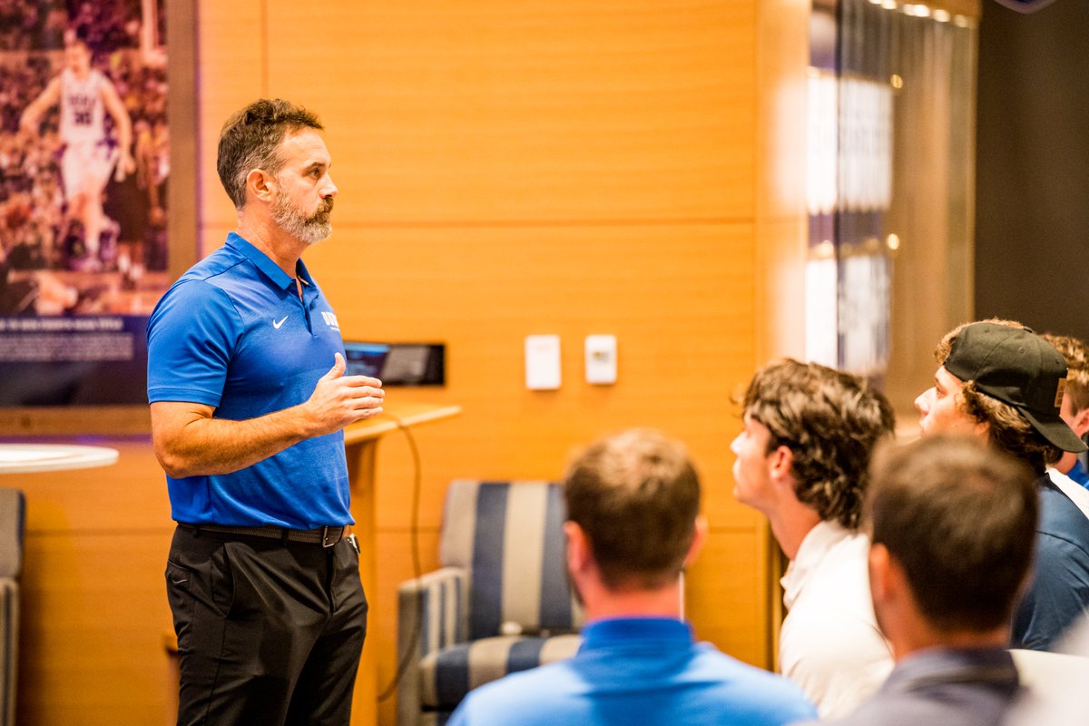 DukeBASE's tweet photo. Back together in one room. Preseason team meeting. ✔️😈

#BlueCollar | #GoDuke https://t.co/V8vBquAx6T