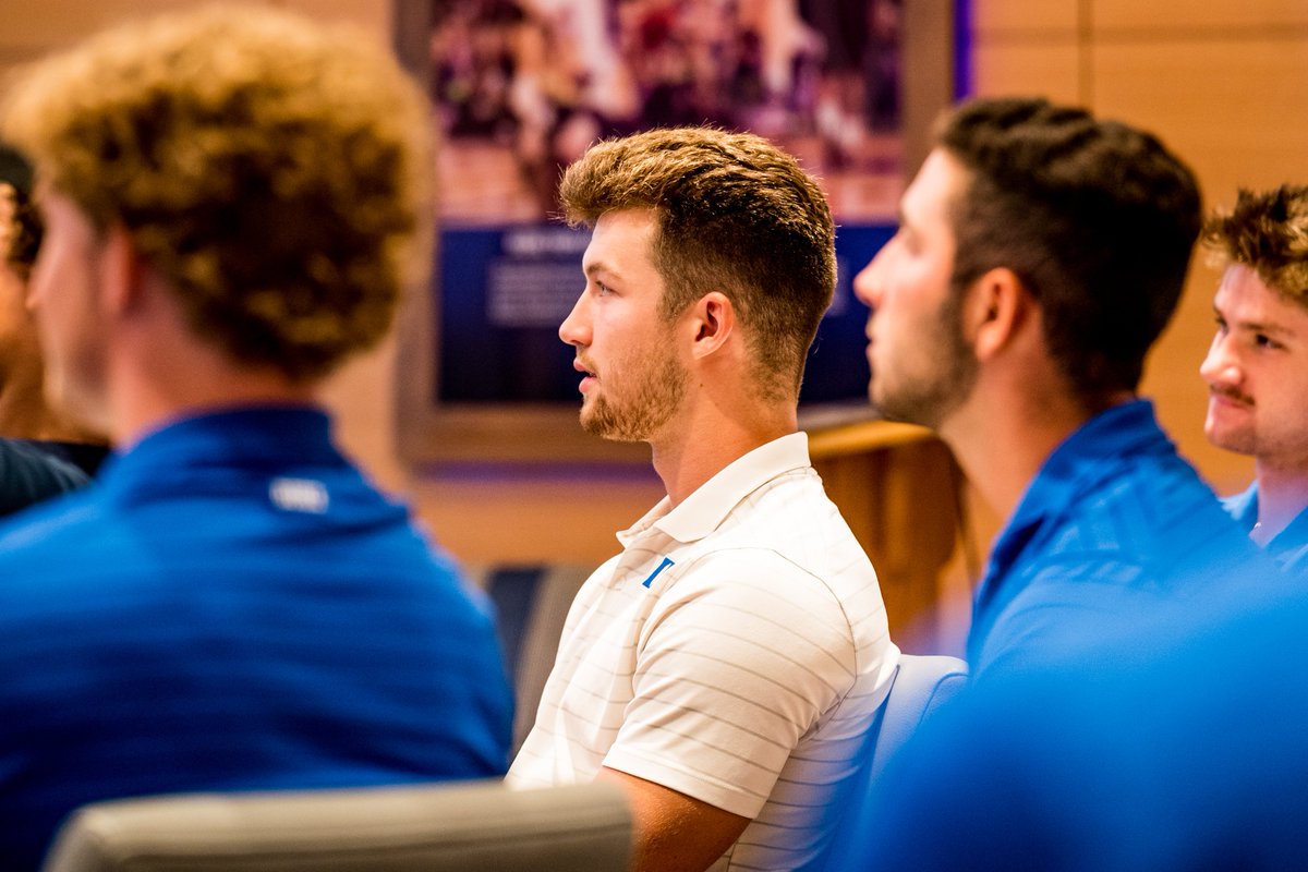 DukeBASE's tweet photo. Back together in one room. Preseason team meeting. ✔️😈

#BlueCollar | #GoDuke https://t.co/V8vBquAx6T