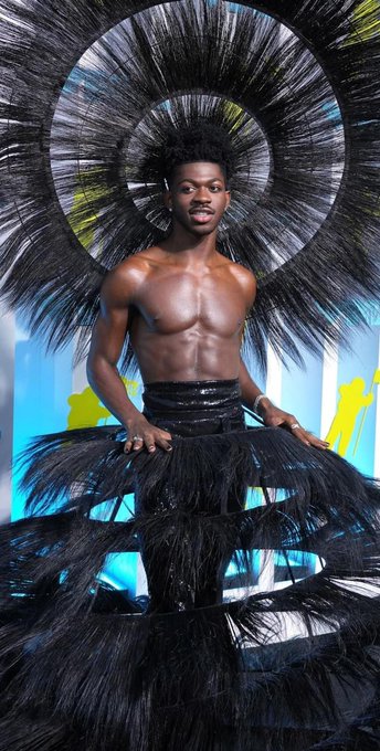From a black queen (iman) to a black king (@LilNasX ) I love the homage here . #VMAs  it&rsquo;s for the culture<a class="tags" target="_blank" title="On Twitter" href="/?out=eyJ0eXAiOiJKV1QiLCJhbGciOiJIUzUxMiJ9.eyJpYXQiOjE3MjExMzM0ODEsImlzcyI6InR3cG9ybnN0YXJzLmNvbSIsIm5iZiI6MTcyMTEzMzQ4MSwiZXhwIjoxNzUyNjY5NDgxLCJyZWRpcmVjdF91cmwiOiJodHRwczovL3R3aXR0ZXIuY29tL0xpbE5hc1gifQ.Pa_3zwcN_8sgVm9EUK-w2W6soPiehpeNUu7WRhwfgozkurrZv6DEnWemd8QicPvFnBPrruGyqXTOfnwOIoGk9Q">@LilNasX</a><a href="/tag/vmas"class="tags"><span>#vmas</span></a>