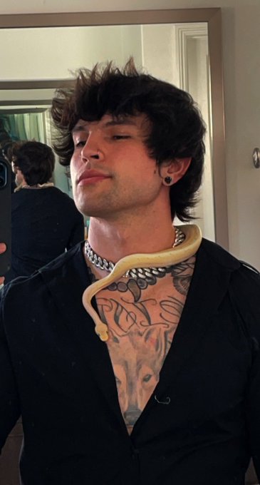 New family https://t.co/BhhwLxMPtm