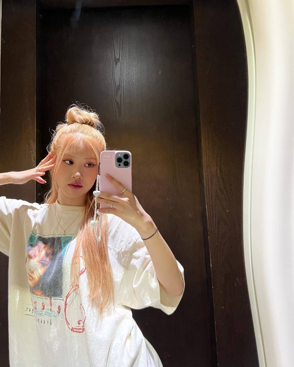Rose14783111's tweet photo. 有趋势了吗？

ROSÉ ROCKS THE VMAS
#BLACKPINKInYourVMAs https://t.co/zjpkbR2bPW
