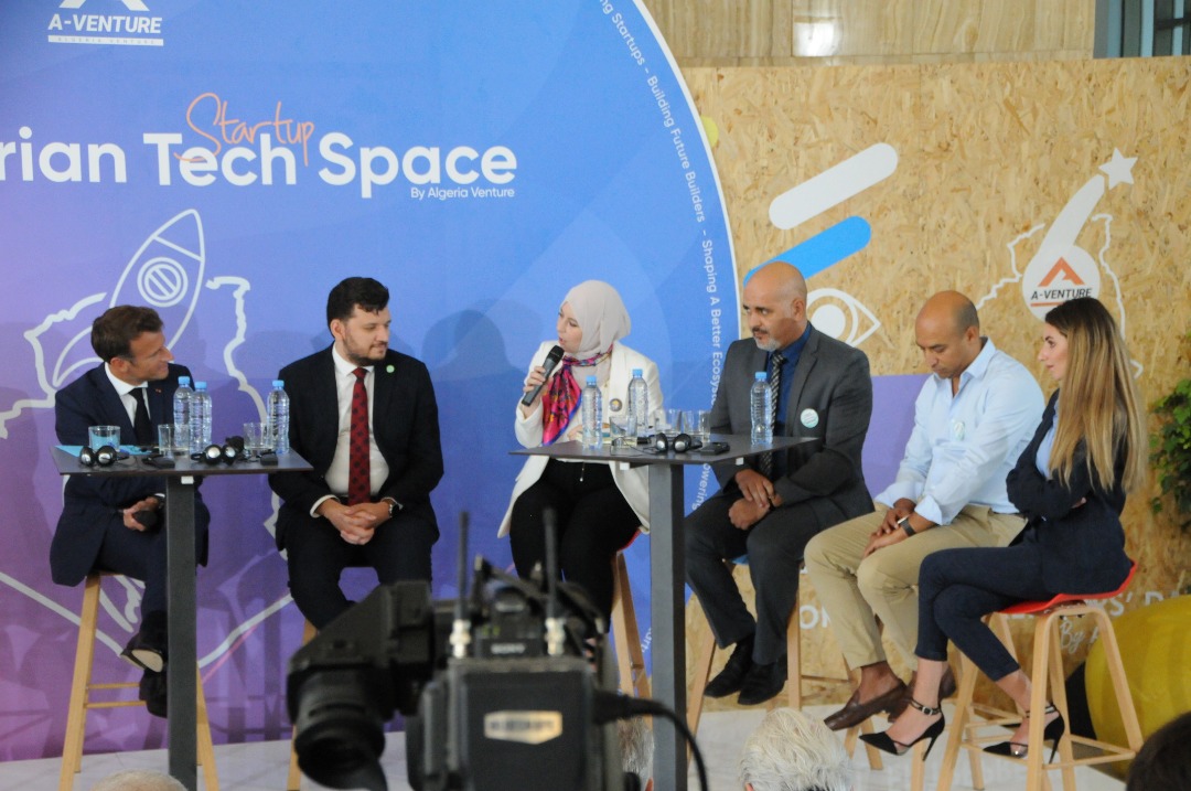 mehanhoura's tweet photo. Official visit of French President Emmanuel Macron to Algeria Followed by the Franco-Algerian delegation at the Palais de la culture, Moufdi Zakaria in Algiers .
Honored to be part of the Startup's panel ,to pitch our project, its vison and impact  #Women_in_construction #PinkPRO https://t.co/J8h261nm8Z