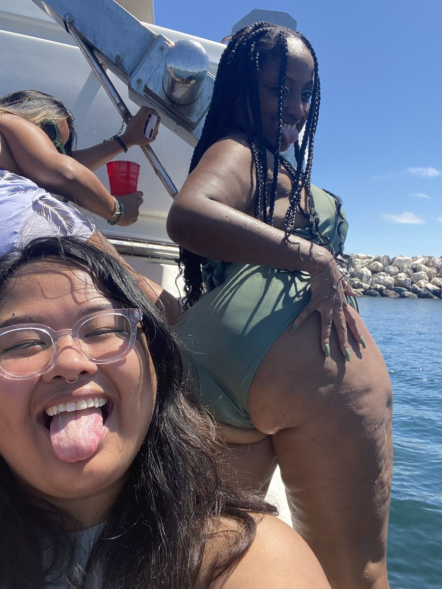 DragonBabyT2's tweet photo. 😩😂😂😂 i was drunk https://t.co/u4Dh4aDjBC