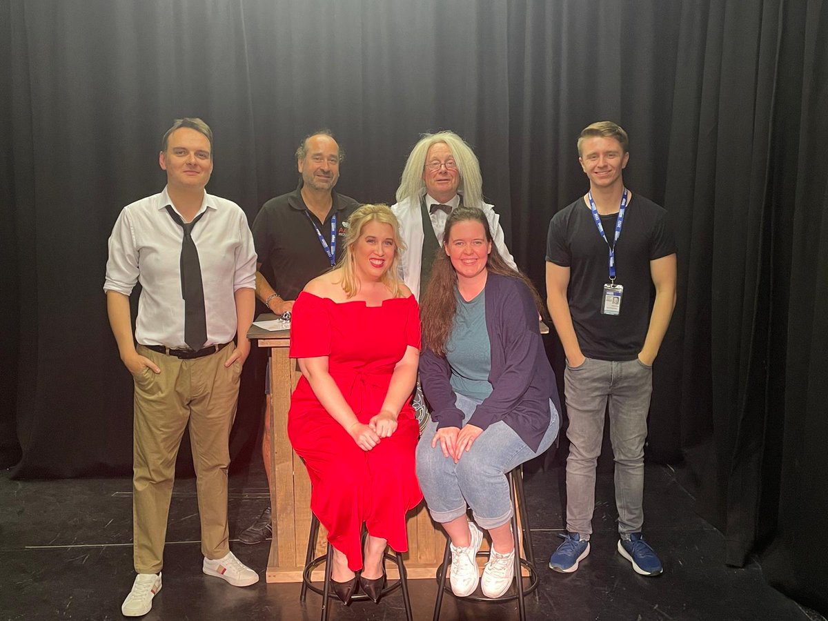 ProductionsLib's tweet image. That's it!
 
Animal Form is over! 🐊🐅🐓🐢🐮🐧

Thank you to our audiences that came to support us and a million thanks to @ParadiseGreenUK for helping us, supporting us and welcoming us into the Paradise family! 🤩