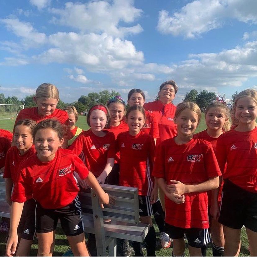 eminaz10's tweet photo. Diving right into our fall season with our own FCX tournament!! My U11G played their hearts out and competed well, and my U9G left everything on the field. Managed to also somehow fit in instructing a GR license course too 😃#youthdevelopment #alwaysplayercentered https://t.co/QlrzXG0fRp