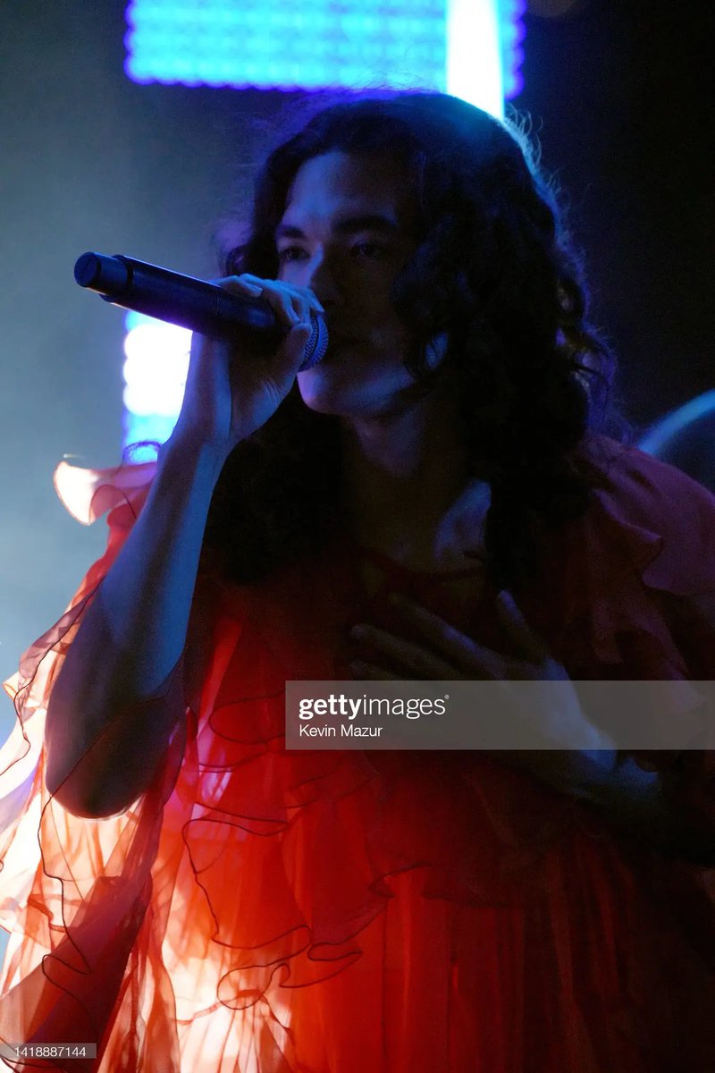 ConanGrayAOM's tweet photo. Conan en los #VMAs vía gettyimages https://t.co/gxAgBXoem0