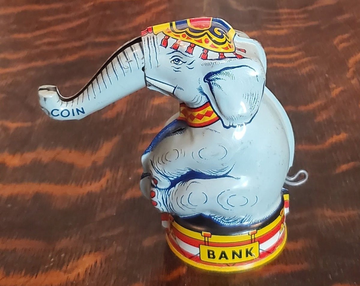 willCodeForJava's tweet photo. 1930's J. Chein Circus Elephant Tin Litho Mechanical Bank
#Mechanical #Circus #litho #chein #Elephant #j #tin #MarbleValleyVintage #EtsyEmail
👉https://t.co/rKT6ct2u6E https://t.co/ymzIgFFhqW