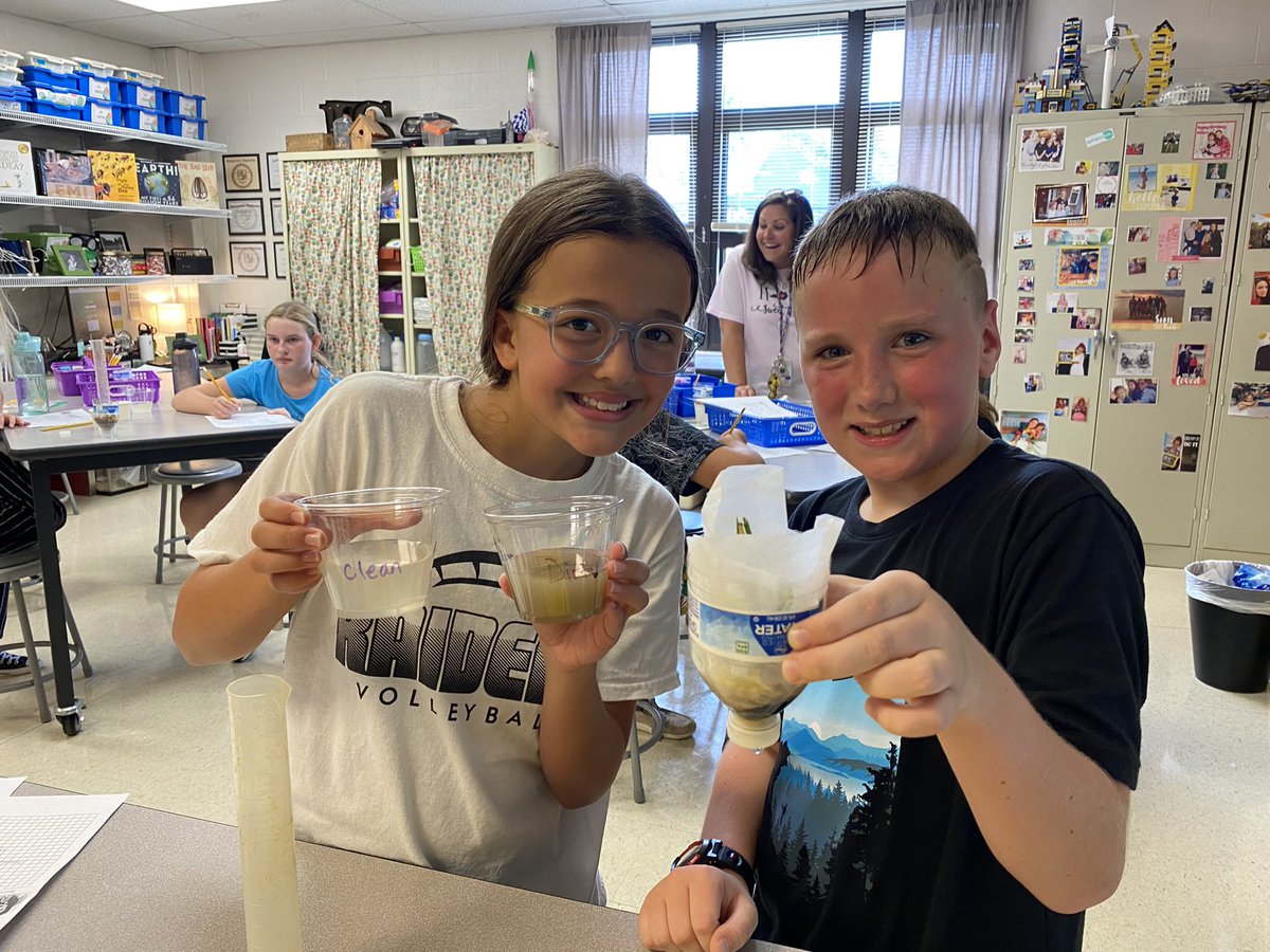 MrsK_STEAMLab's tweet photo. 5th grade Ss designed and engineered water filters this week in #EESSTEAMLab https://t.co/Squ72GBzrn
