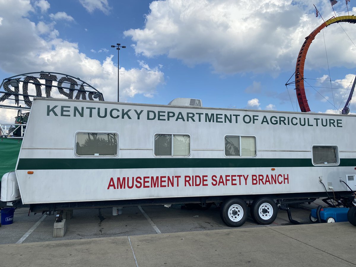 RyanQuarlesKY's tweet photo. DAY 11:  And that’s a wrap! Despite Andy Beshear’s lawsuit against the Kentucky State Fair and me, we had a wonderful KY State Fair with attendance up! Tonight I want to say a special thank you to our KDA employees, including our Amusement Ride Inspectors. https://t.co/14nFB3rz3j