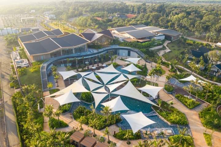 ChucthuanLe's tweet photo. ĐÁNG TRÂN TRỌNG HAY ĐÁNG KHINH

Cuộc sống văn minh hướng con người đến cái sạch và đẹp.

Để gìn giữ nó, những nhà quản lý nghĩ đến đội ngũ bảo vệ.

Thực tế, khi chúng ta nhận lời và hiện hữu những nơi sang trọng, lại là sự trăn trở cho Nhà quản trị. https://t.co/nV0pMZrYmY