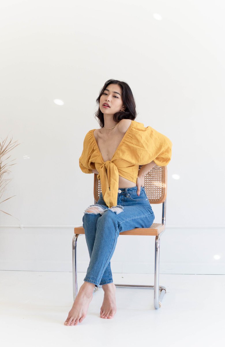 kmoeme's tweet photo. Starting to love yellow on me 💛 https://t.co/2AasGUVZWT