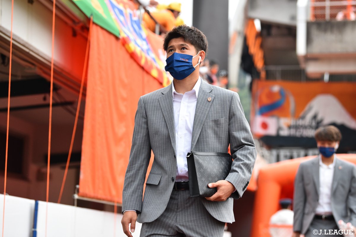 J_League's tweet photo. 🎂HAPPY BIRTHDAY🎂

本日8月29日は
清水エスパルス
滝裕太 選手の23歳の誕生日です🎉

滝選手、
おめでとうございます✨

@spulse_official
@yutataki34 https://t.co/MVYUHwFZhA