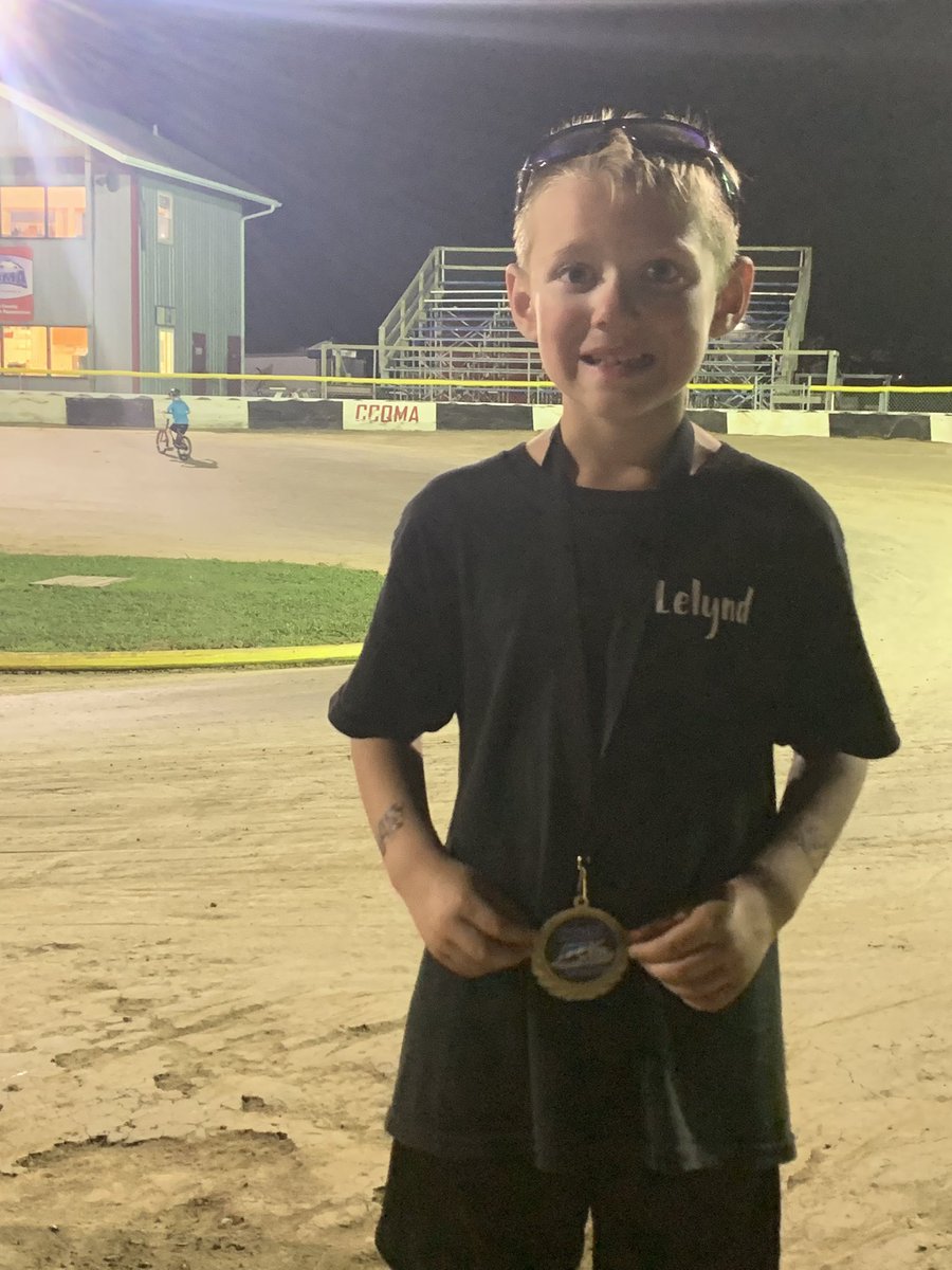 TeamSchauf's tweet photo. This weekend was a great learning experience for both driver and crew. We finished 1st in the heat race but unfortunately finished 4th in the feature. Driver said he liked the track and can’t wait to get back. 

@pappyspitstop 
@mittler_bros 
@SuperCleanTeam 
@BlasterProducts https://t.co/ASODsUoM3t
