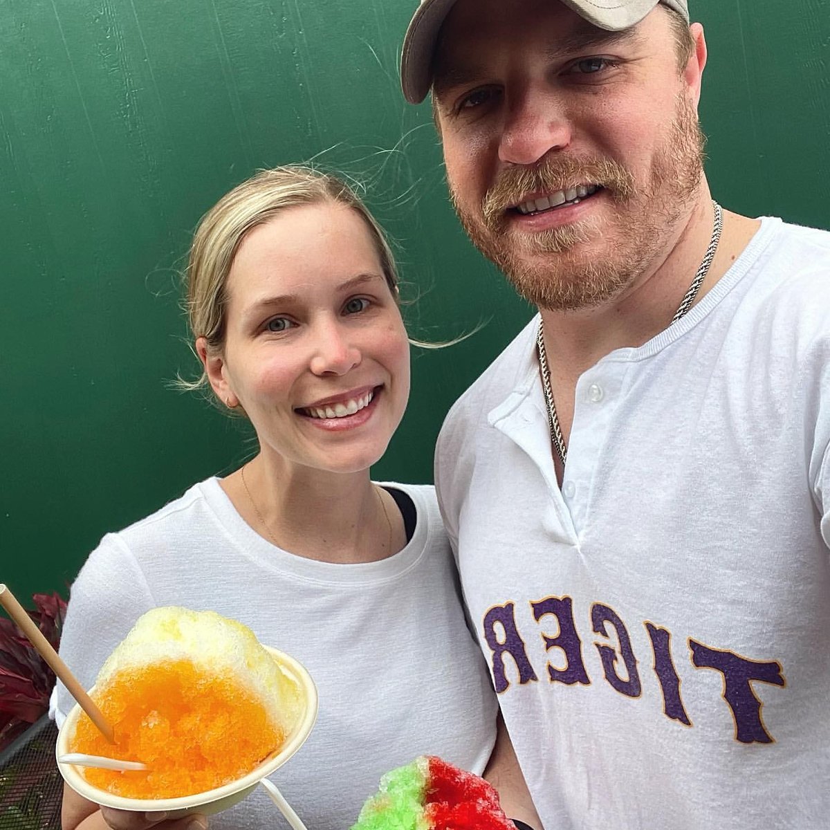 Love for @unclesshaveice • "Kauai Day 3 🍧 the shave ice deserves all the glory for this day" - @kristinalynnfields
