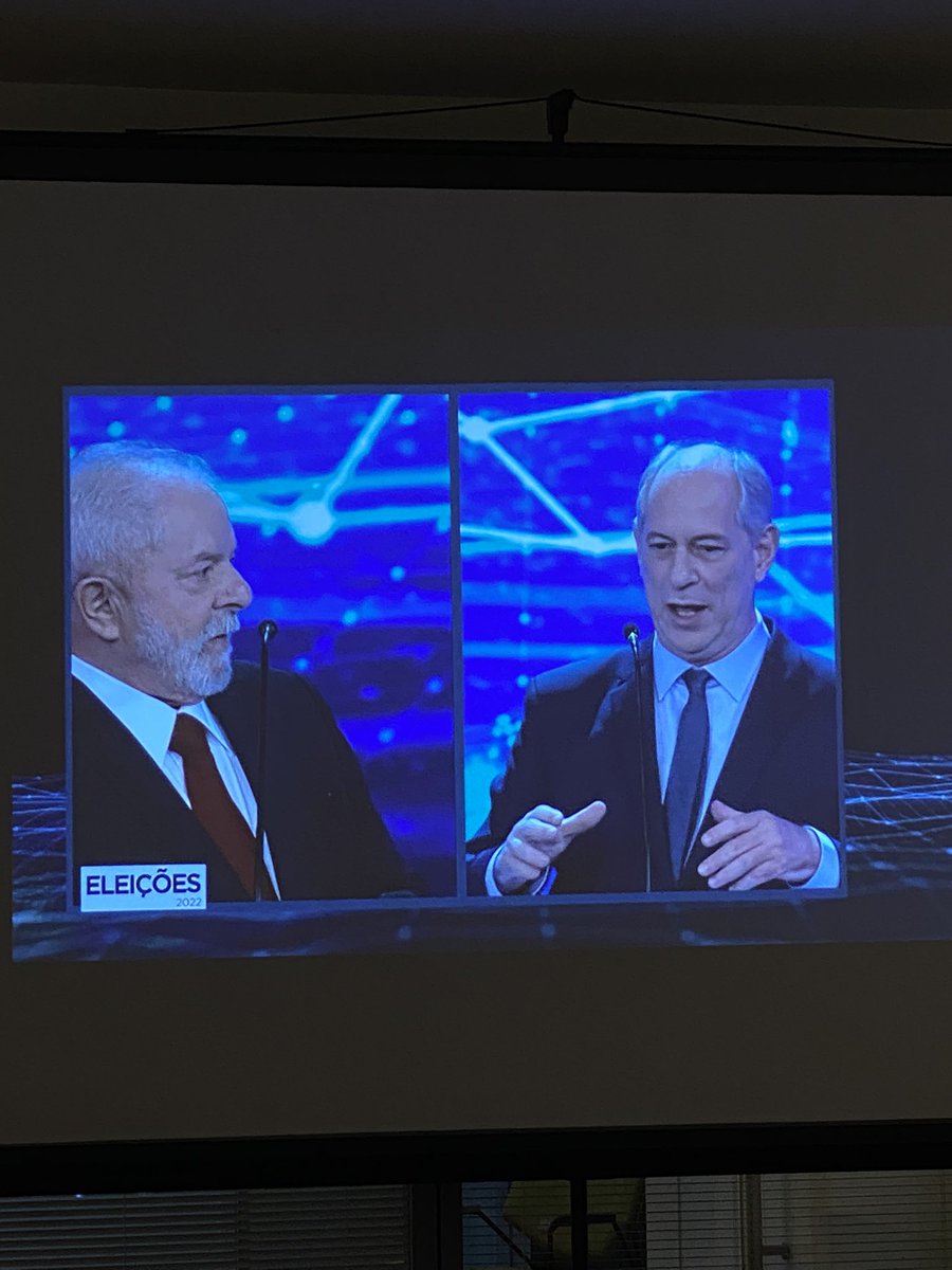 anapaulahenkel's tweet photo. “Eu sou o único inocente.”Lula, o ex-presidiário que nunca foi inocentado. 

Fogo no parquinho. 🔥 https://t.co/XD5vlwVcE1