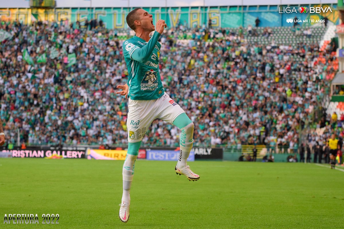 LigaBBVAMX's tweet photo. ¡¡Grítalo, @PaulBellons!!

Es tu primer gol en la #LigaBBVAMX 🥹🔝 https://t.co/0xV3ZBc3xx