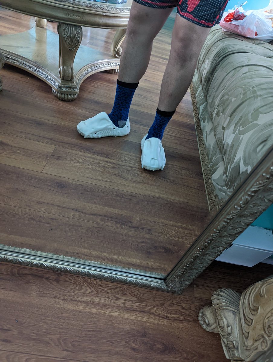 Joncase1113's tweet photo. These are fire my guy. #jagrunners #jagfoams #kitowares #slides #foams #jagrunner #jaguarrunner https://t.co/wqHjermrna