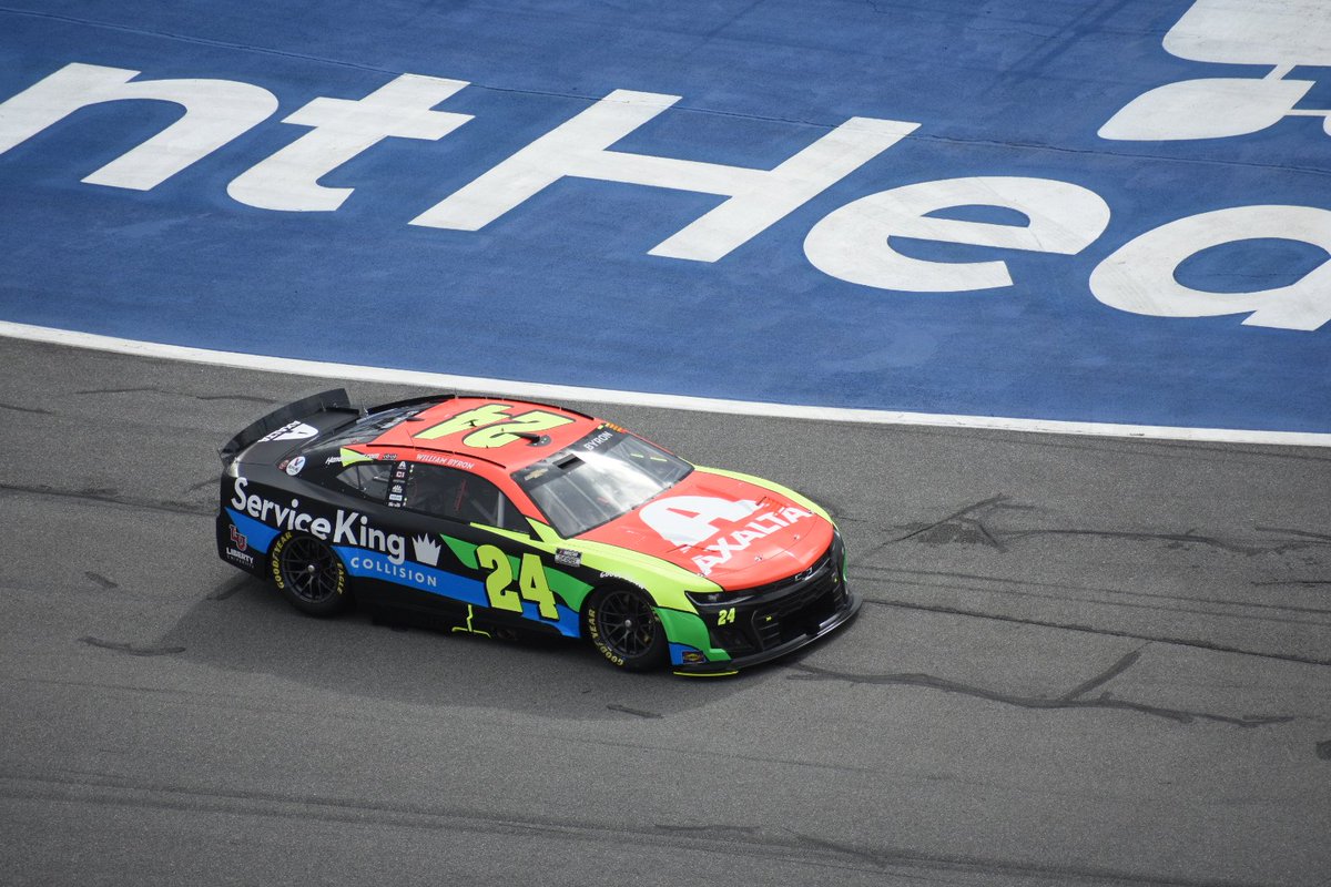 ConnorTomlin98's tweet photo. Daytona was cool, that is all https://t.co/C0QdCR89D7