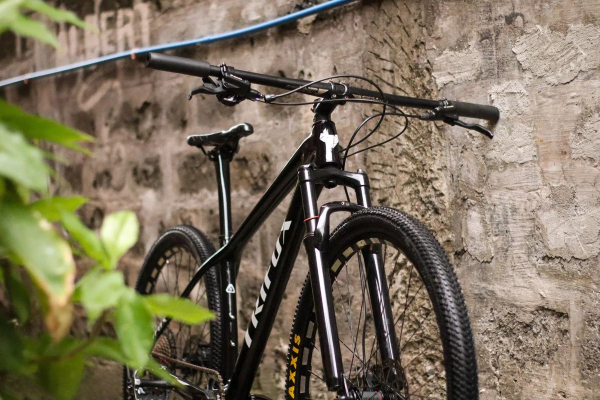 TrifoxBike's tweet photo. 💫TRIFOX Hardtail MTB Frame SDY20
🔹Thru-Axle
🔹30.9mm
🔹Max 40T
🔹O.L.D 12*148mm
🔹Disc Brake
🔹Max 34T
🔹659USD$
#trifox #trifoxbike #tiktok #travel #mountains #repost #bikelife #mtblife #handmadebicycle #bikeframe #mtb #swag #wheelset #hardtailmtb #trip #outdoors https://t.co/S4P0PfD3Vt