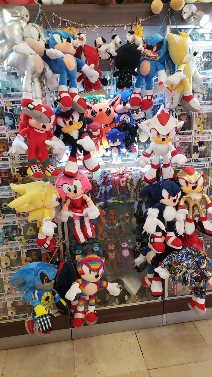 MrCiaran1's tweet photo. #SonicTheHedgehog

Source Plaza Universidad Mexico City.  Can you spot the Sonic knock offs. https://t.co/nMY9Y2LR6h