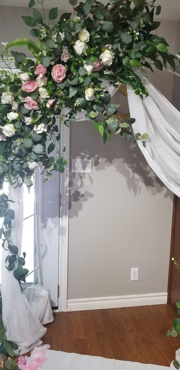LimestoneTrio's tweet photo. That's the best shot we could get of the sweet puppy in a bowtie at today's wedding, but still worth sharing! 🐕🎀 It was a joyful, colourful celebration full of love. 🌺🌼🌸🌹🌻❤ 🎻

Congratulations Brian and Anna! 🎉

#WeddingMusic #LiveMusic #ygk #ygkMusic #ygkWeddings https://t.co/RnWMEn26TD