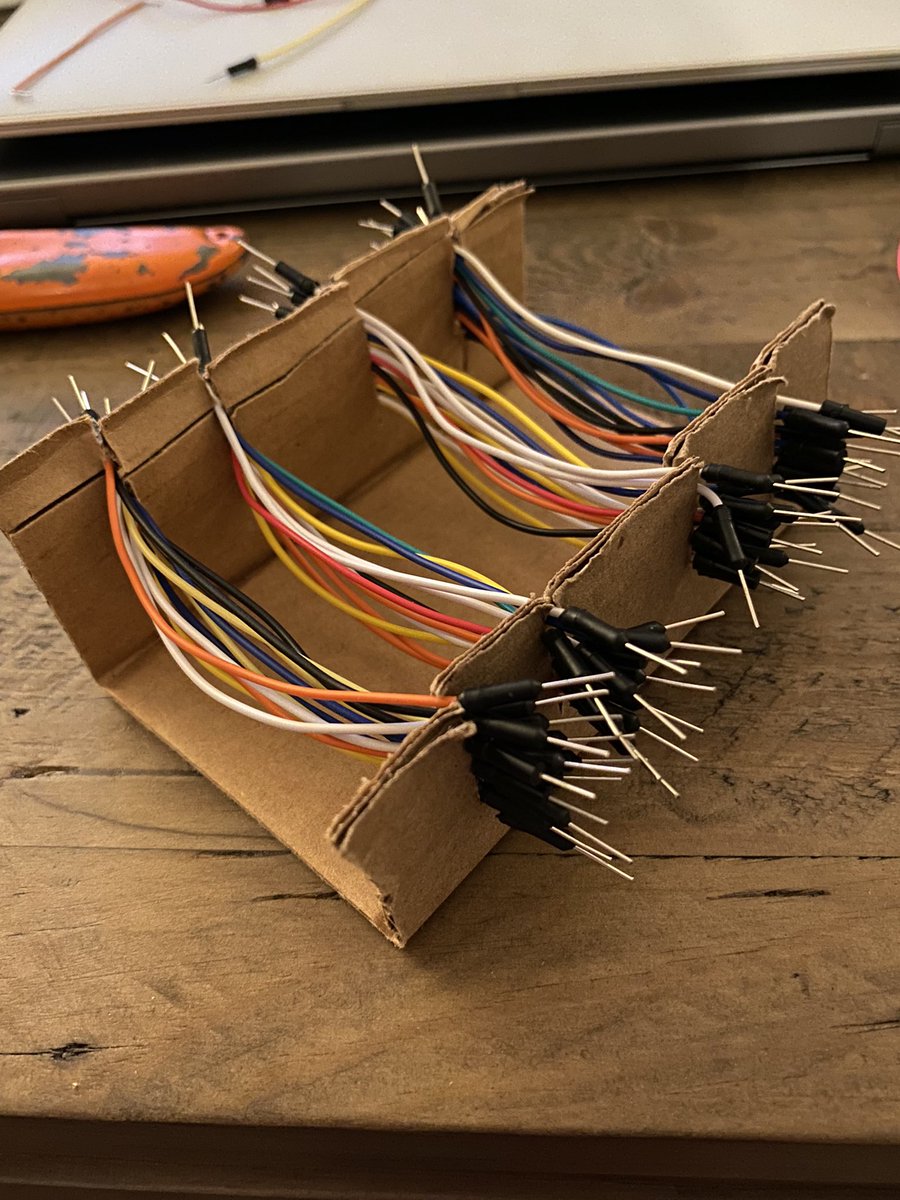 willdavidwarren's tweet photo. How else is a person supposed to store these stupid things #electronics https://t.co/bLRUt1aikj