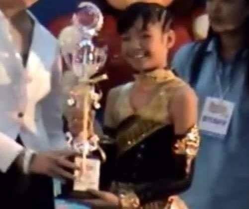 LisaPeruOficial's tweet photo. El fruto de su esfuerzo 😔💛

LISA WINS BEST KPOP
#LalisaVMAsWin https://t.co/8KrxdeMI4T