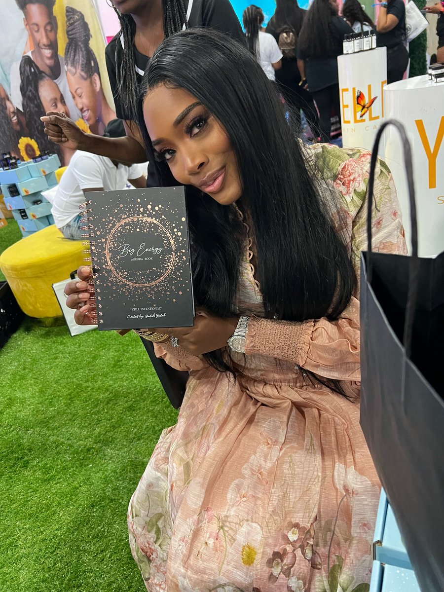 Yadah Yadah tweet media