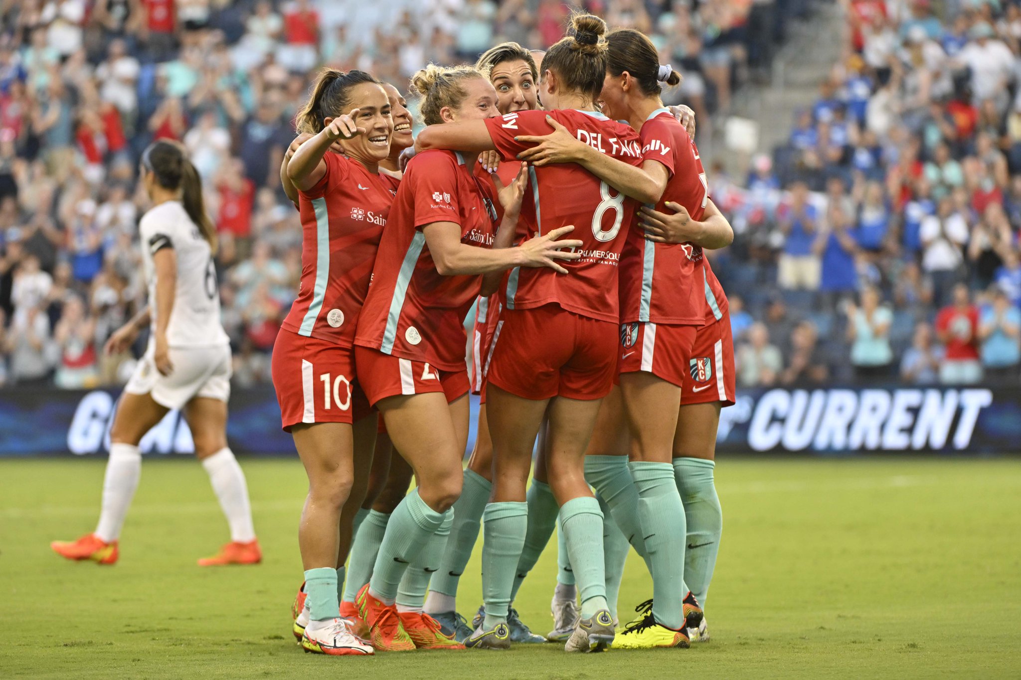 📼 turn it up, this is KC’s song 📼 

#KCvNC presented by @Nationwide”