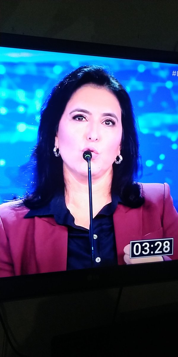 EderBatistaEB's tweet photo. BOLSONARO #ESMAGOU A TEBET, disse ele:
Onde estava a senhora quando duas mulheres médicas foram covardemente atacadas na CPI que a senhora fazia parte ?
Estava lá defendendo Renan Calheiros é Omar Aziz, não era ?
"QUE PANCADA" !
DEIXOU A TEBET ESTONTEADA...kkk 😄 https://t.co/2TDG3qIHyt