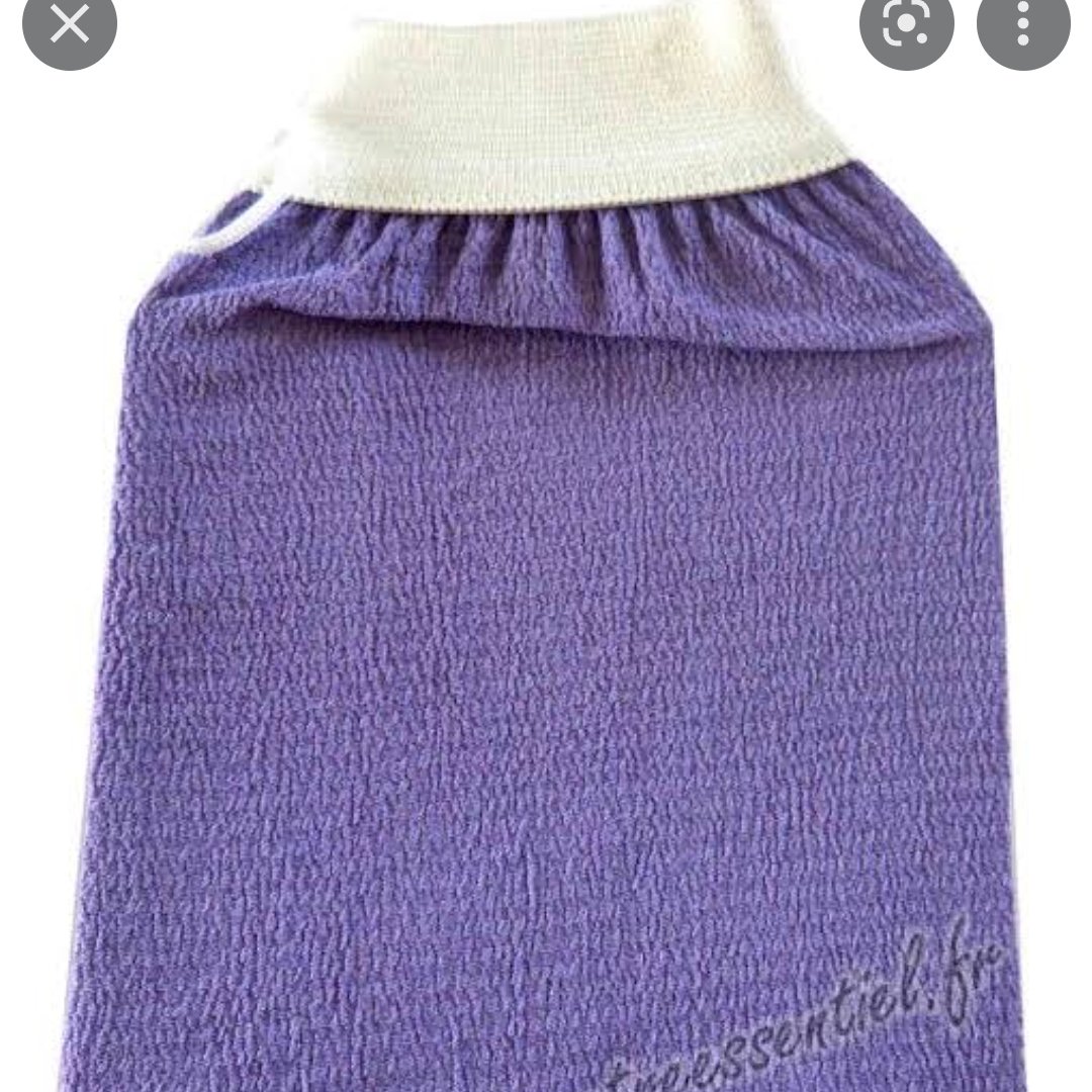 blueflatline's tweet photo. @prvdanic you should also use this black soap which is called saboun dzayer (algiers' soap) in algeria or beldi in morroco. let it on your wet hot skin for 2 or 3 minutes and then you wash with this glove. after that you can use the natural loofah. you will literally have a new smooth skin https://t.co/dCBqtcOkOf