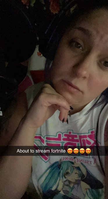 Short streams are ok to 😍 it&rsquo;s been a long week !!! I need a cuddle 🥰 https://t.co/rwh1LDnGEh<a href="/tag/twitch"class="tags"><span>#twitch</span></a><a href="/tag/smallstreamersconnect"class="tags"><span>#smallstreamersconnect</span></a>