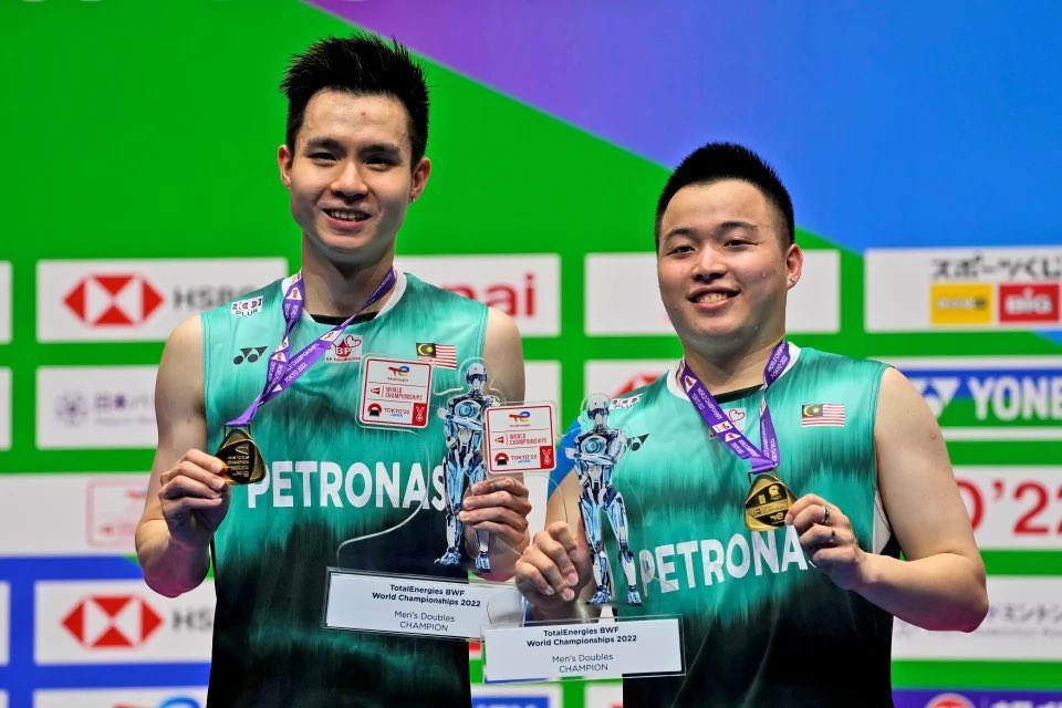 sohwooiyik's tweet photo. WORLD CHAMPION 😎 
“ one who want to wear the crown , bear the crown 👑 ” https://t.co/xAsu0QyAyO