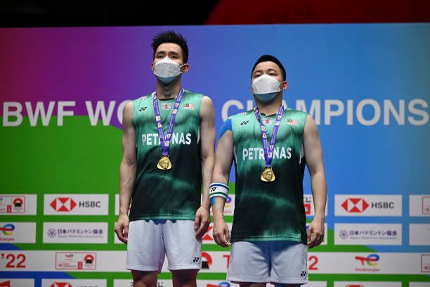 WORLD CHAMPION 😎 
“ one who want to wear the crown , bear the crown 👑 ”