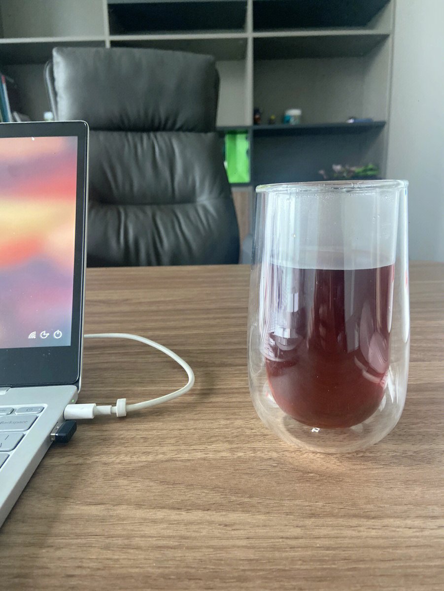 Cecily1989417's tweet photo. Enjoy the first cup of coffee of the new week.😋 https://t.co/rxzCeVRhIE