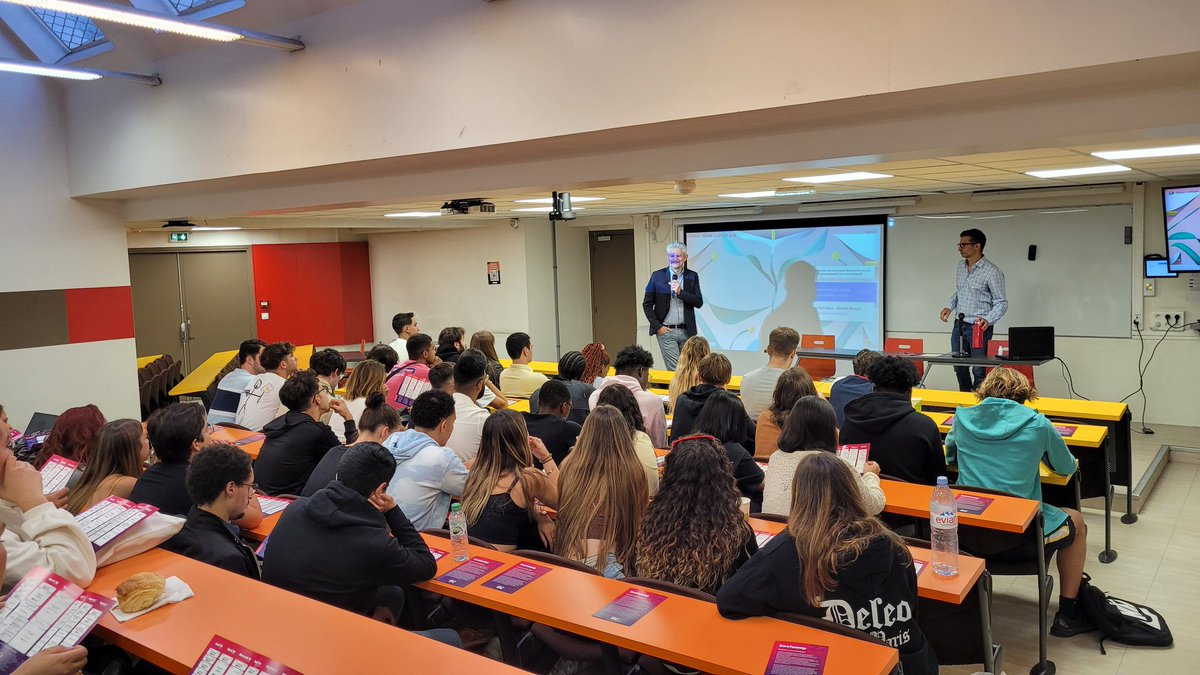 Ouverture du BootCamp <a href="/groupe_iscparis/">Groupe ISC Paris</a> 
Ravis de retrouver les entreprises étudiantes pour lancer la vie étudiante de cette nouvelle année
#engagement 
#innovation