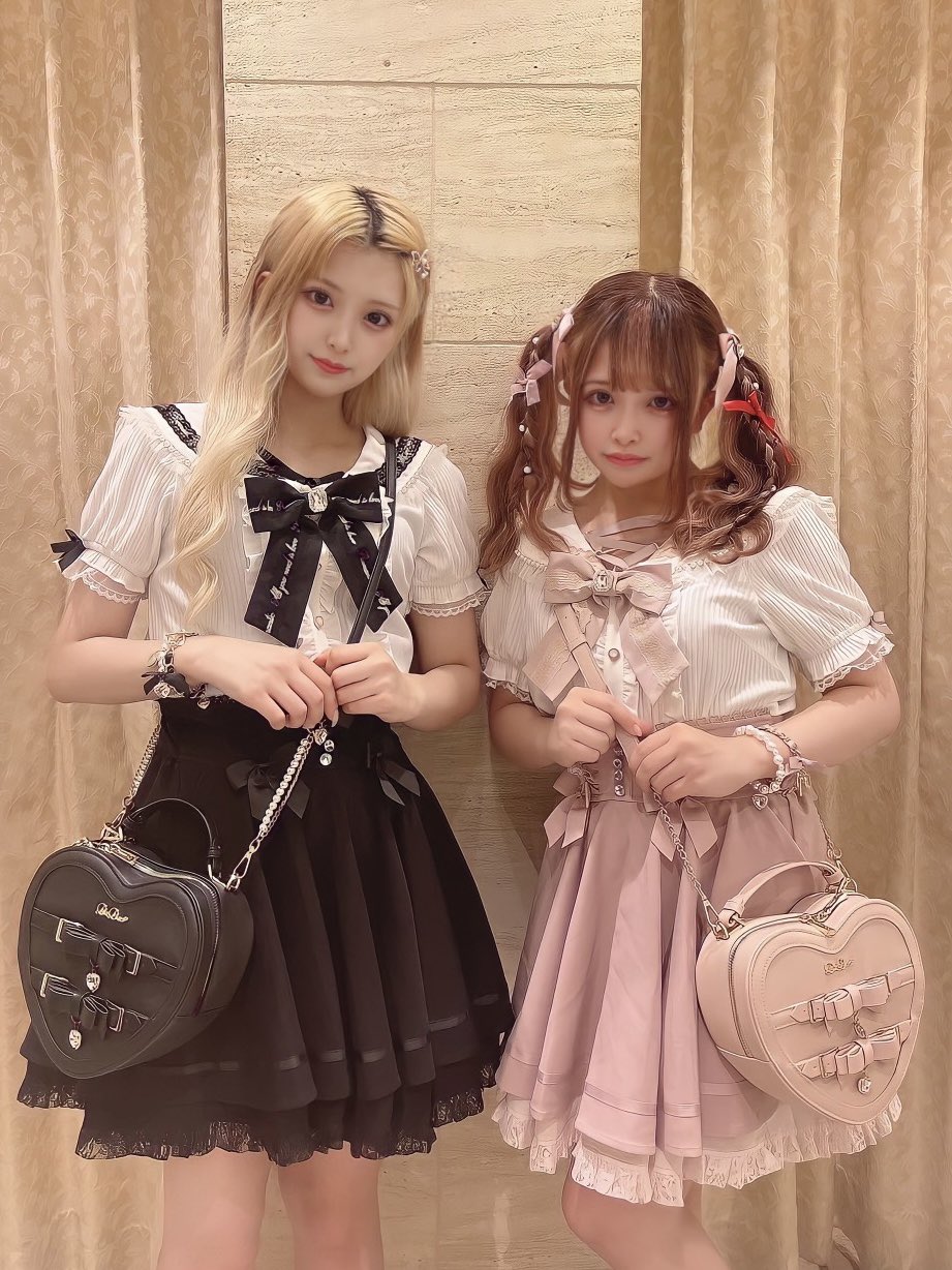 LIZ LISA 削り取っ リズリサ リボンビジューハートバッグ ブラック LIZ LISA 削り取っ リズリサ リボンビジューハートバッグ ブラック