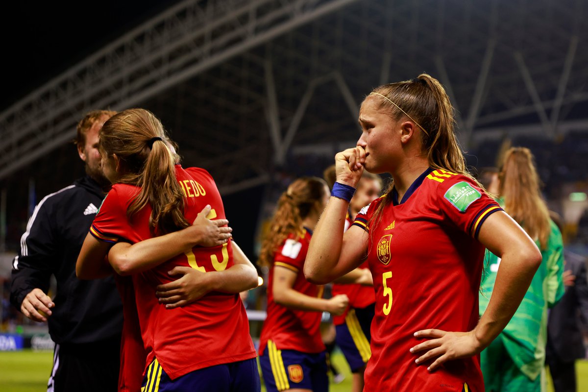 SEFutbolFem's tweet photo. 🥰 ＦＥＬＩＣＩＤＡＤ, qué bonito nombre tienes.

#U20WWC | #VamosJuntas https://t.co/1ZpuDCwhv8