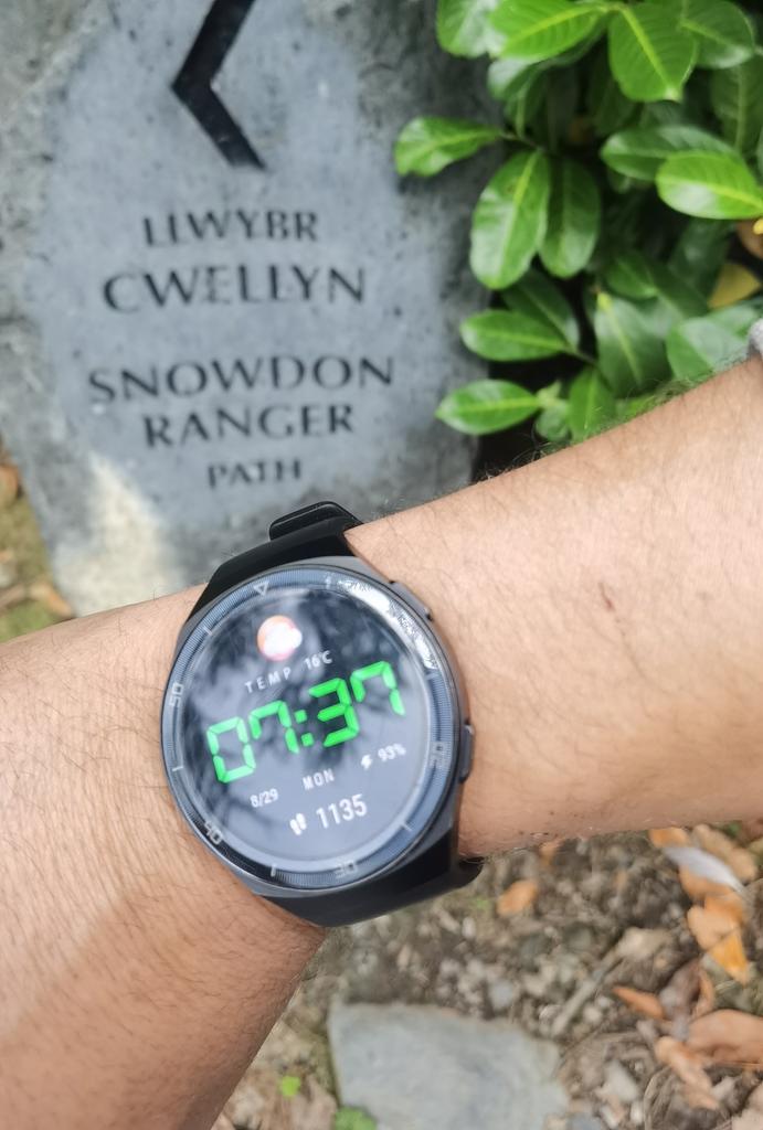 1GrahamBearman's tweet photo. Early start #wyddfa #Rangerpath https://t.co/BKtpaOKNWg