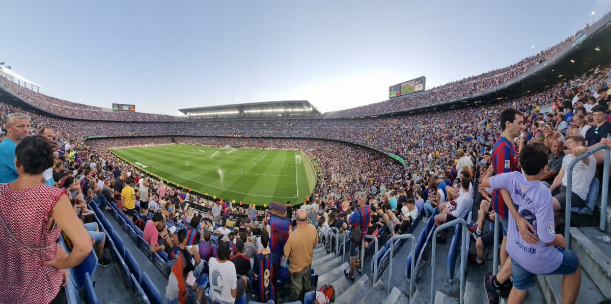 Janice_C_Harris's tweet photo. Perhaps a once in a lifetime experience... Watching FC Barcelona 😉⚽
4 goals 🙌💪🥅👌#football
#FCBarcelona #goodfortheheart
#Barcelona #workhardplayhard https://t.co/d0NsuXkuKt